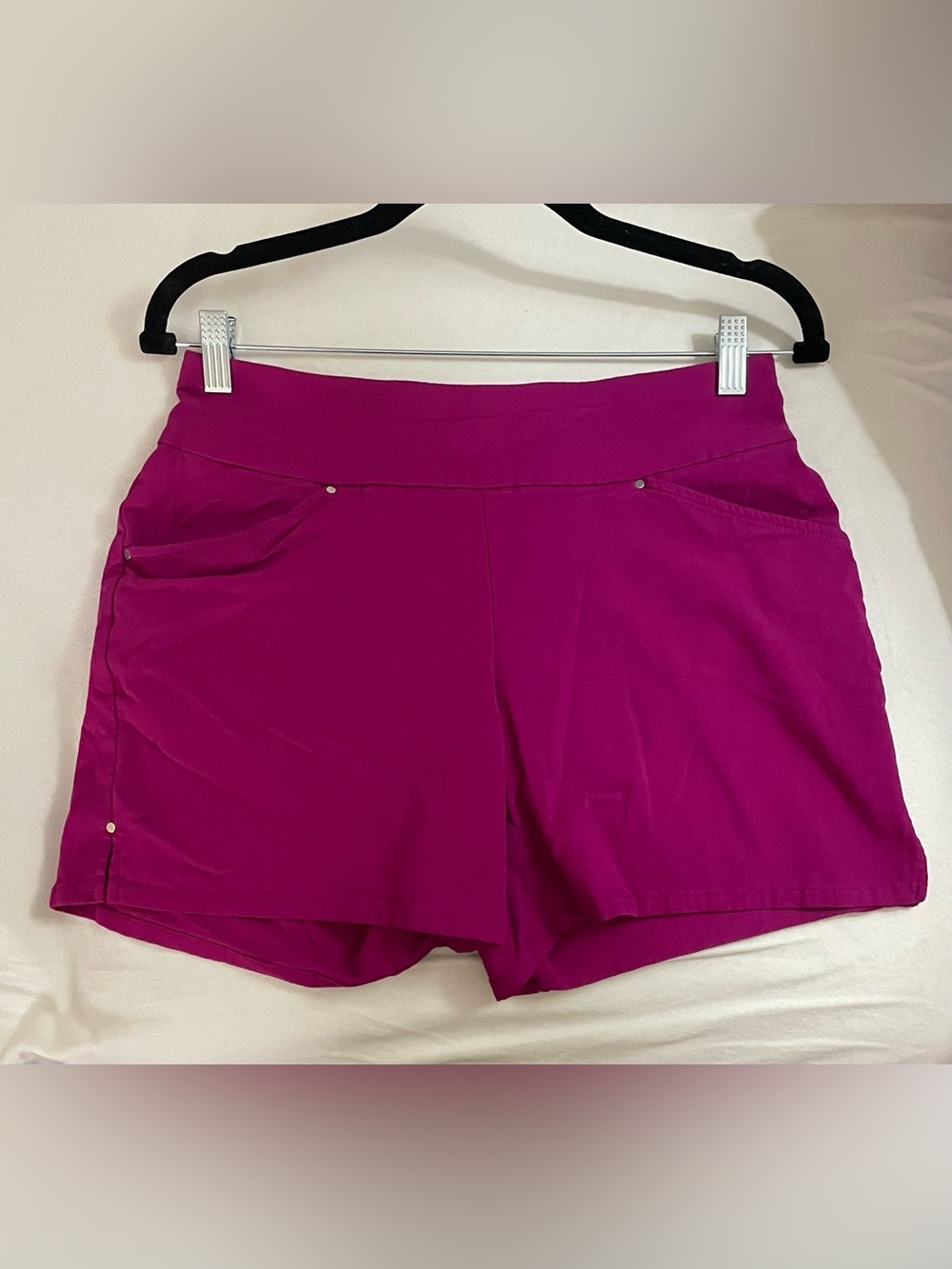 International Concepts Magenta Women’s Shorts with Side Pockets size 8